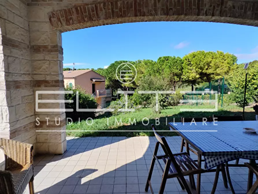 Immagine 6 di Villa in vendita  in SIROLO a Sirolo