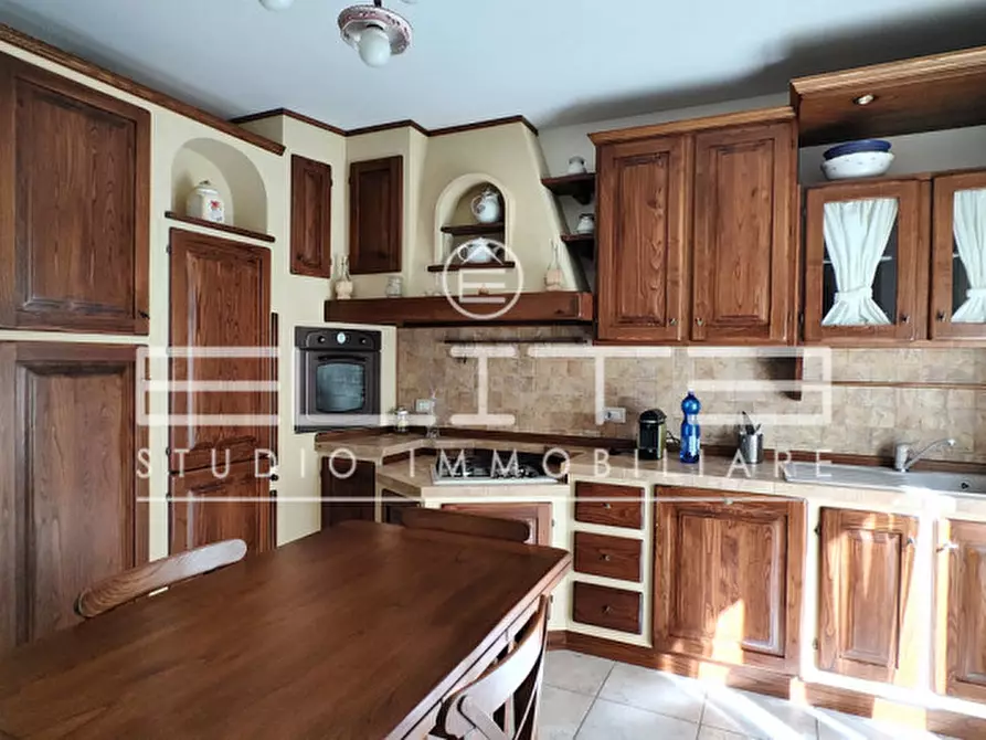 Immagine 10 di Villa in vendita  in SIROLO a Sirolo