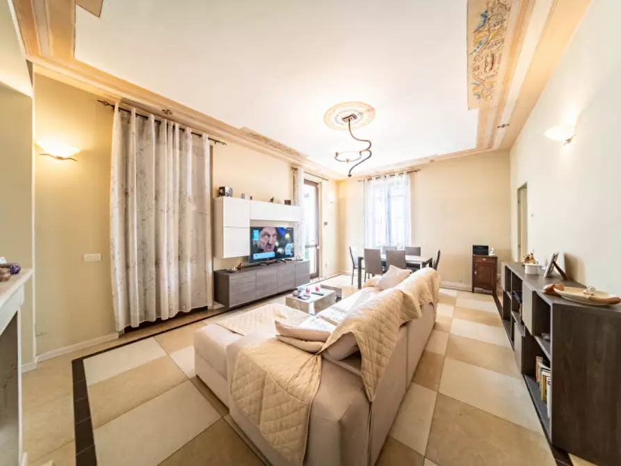 Immagine 5 di Villa in vendita  in Frazione Casalfoschino n.24 a Sissa Trecasali