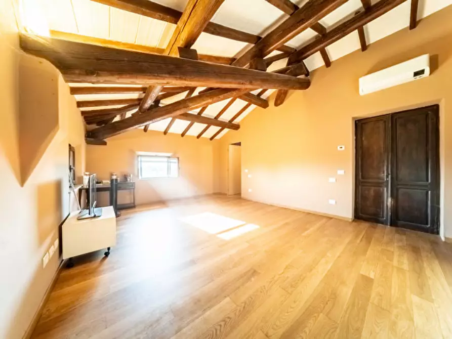 Immagine 14 di Villa in vendita  in Frazione Casalfoschino n.24 a Sissa Trecasali