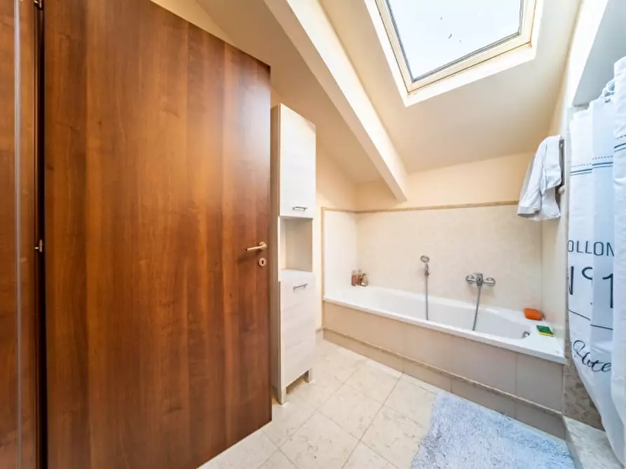 Immagine 31 di Villa in vendita  in Frazione Casalfoschino n.24 a Sissa Trecasali