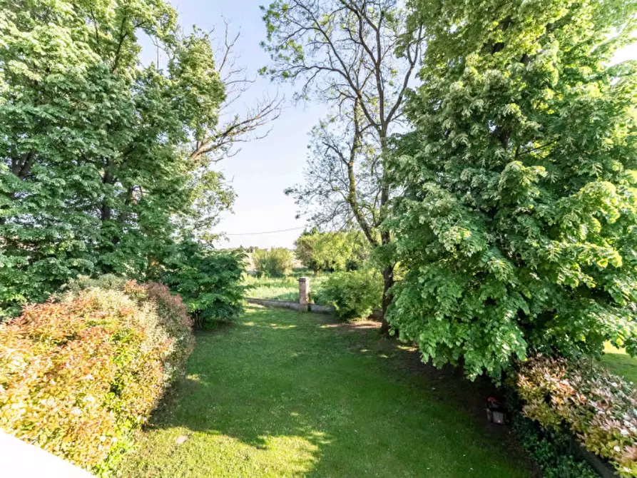 Immagine 35 di Villa in vendita  in Frazione Casalfoschino n.24 a Sissa Trecasali