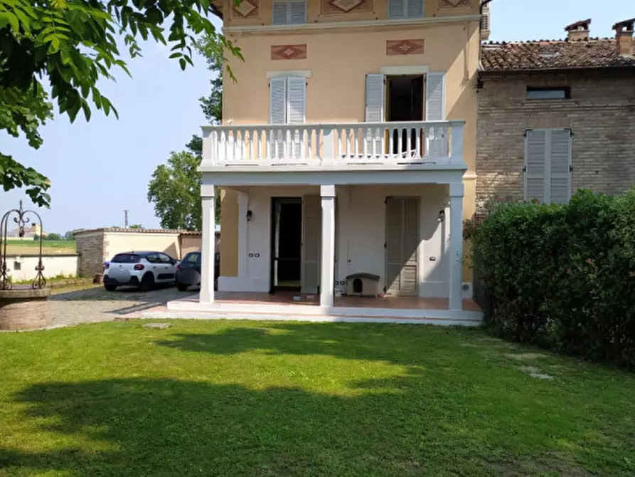 Immagine 39 di Villa in vendita  in Frazione Casalfoschino n.24 a Sissa Trecasali