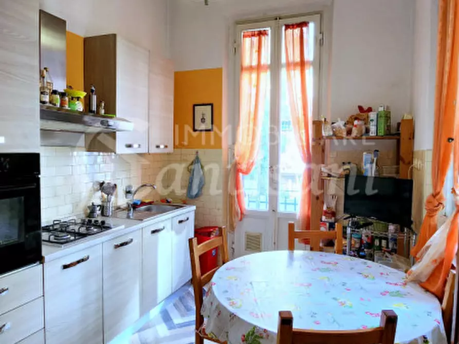 Immagine 15 di Camera in affitto  in Via Gaspero Barbera a Firenze