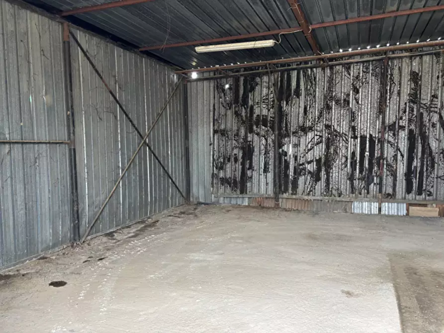 Immagine 5 di Capannone industriale in affitto  in VIA DEL PARADISO a Campi Bisenzio