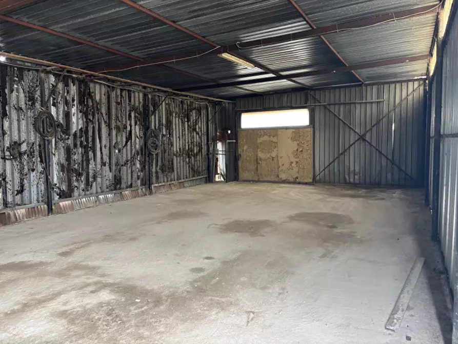 Immagine 6 di Capannone industriale in affitto  in VIA DEL PARADISO a Campi Bisenzio