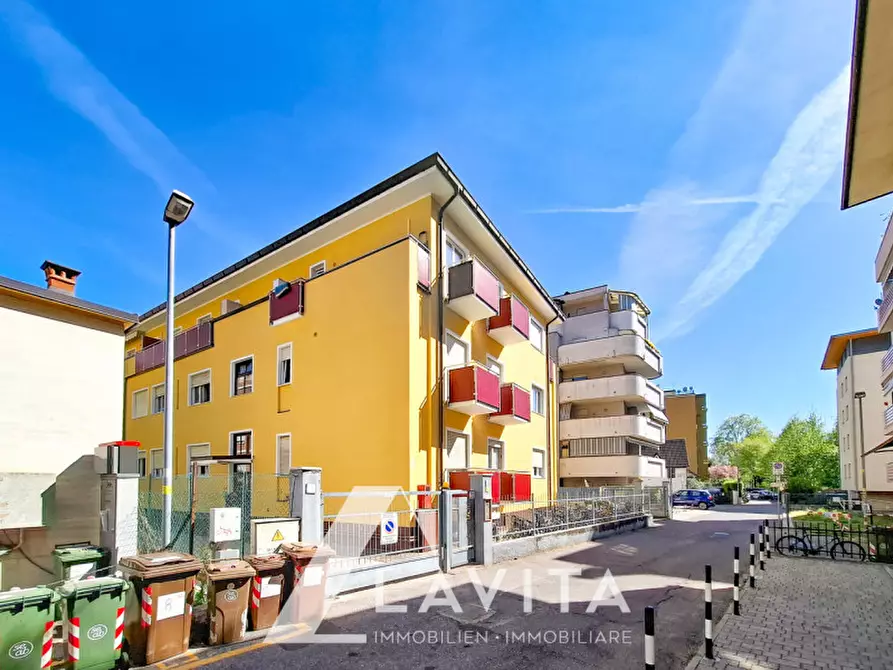 Immagine 1 di Appartamento in vendita  in via T. Taramelli a Bolzano