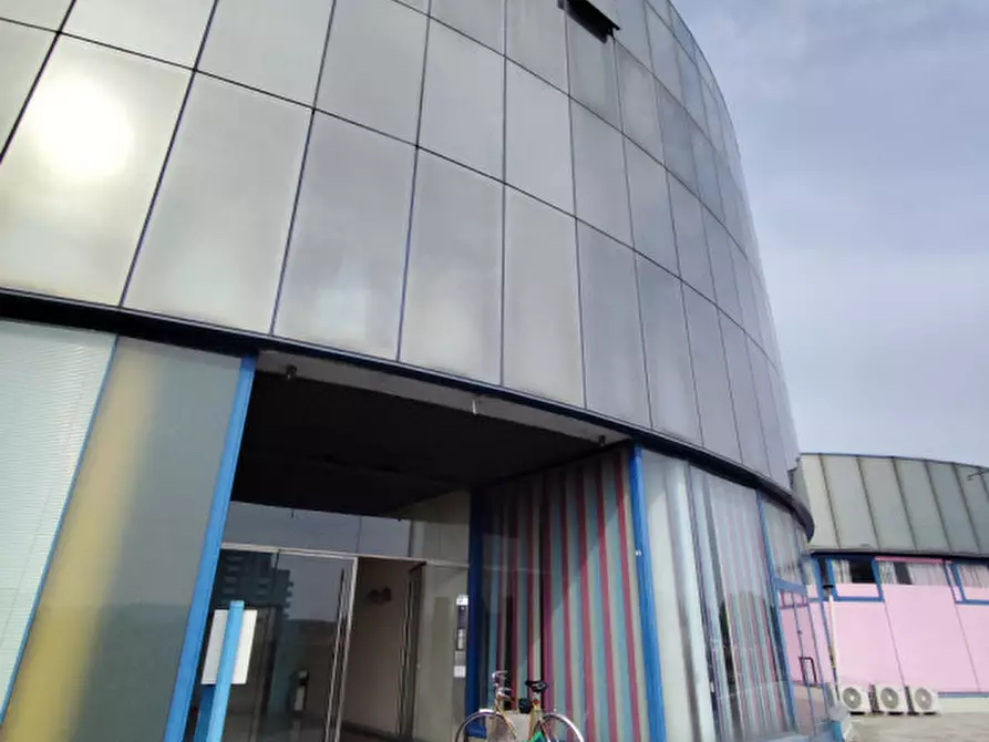 Immagine 3 di Ufficio in vendita  a Vicenza