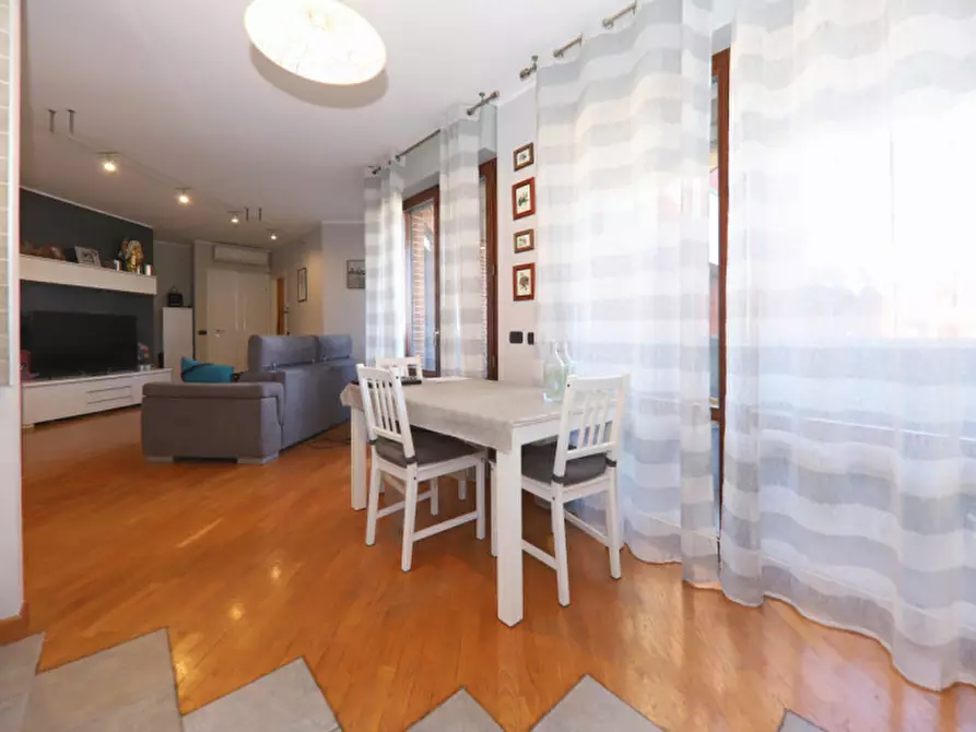 Immagine 4 di Appartamento in vendita  in Via Desio a Bovisio-Masciago