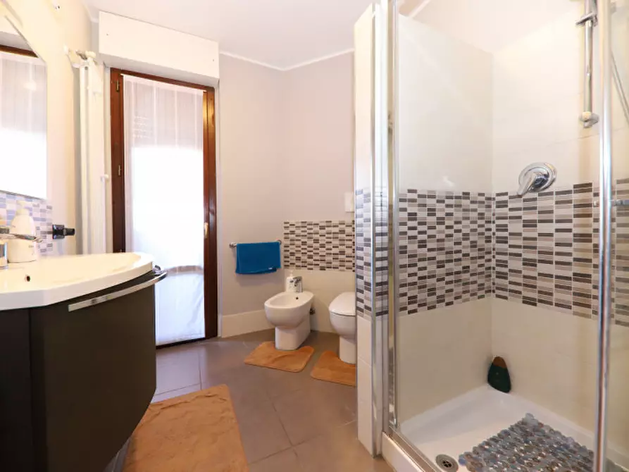 Immagine 19 di Appartamento in vendita  in Via Desio a Bovisio-Masciago