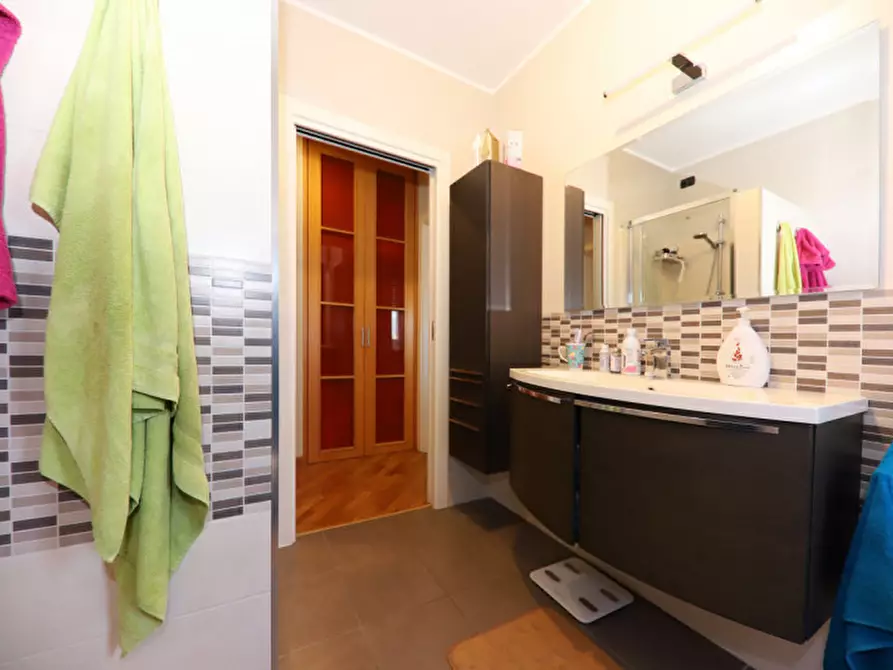 Immagine 21 di Appartamento in vendita  in Via Desio a Bovisio-Masciago