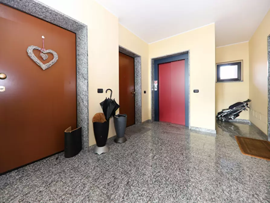 Immagine 24 di Appartamento in vendita  in Via Desio a Bovisio-Masciago