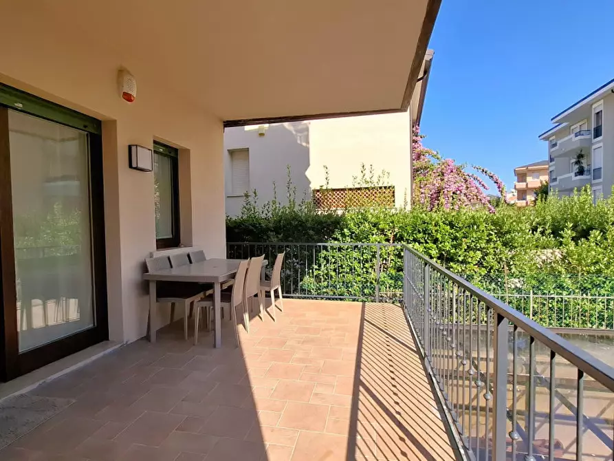 Immagine 2 di Appartamento in vendita  in Via Villa del Sole a Desenzano Del Garda