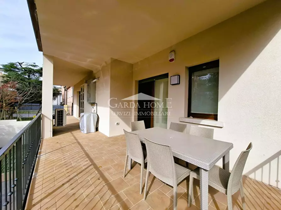 Immagine 2 di Appartamento in vendita  in Via Villa del Sole a Desenzano Del Garda