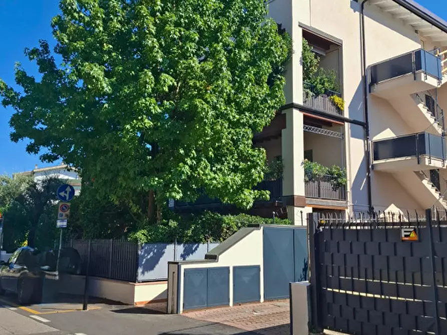 Immagine 5 di Appartamento in vendita  in Via Villa del Sole a Desenzano Del Garda