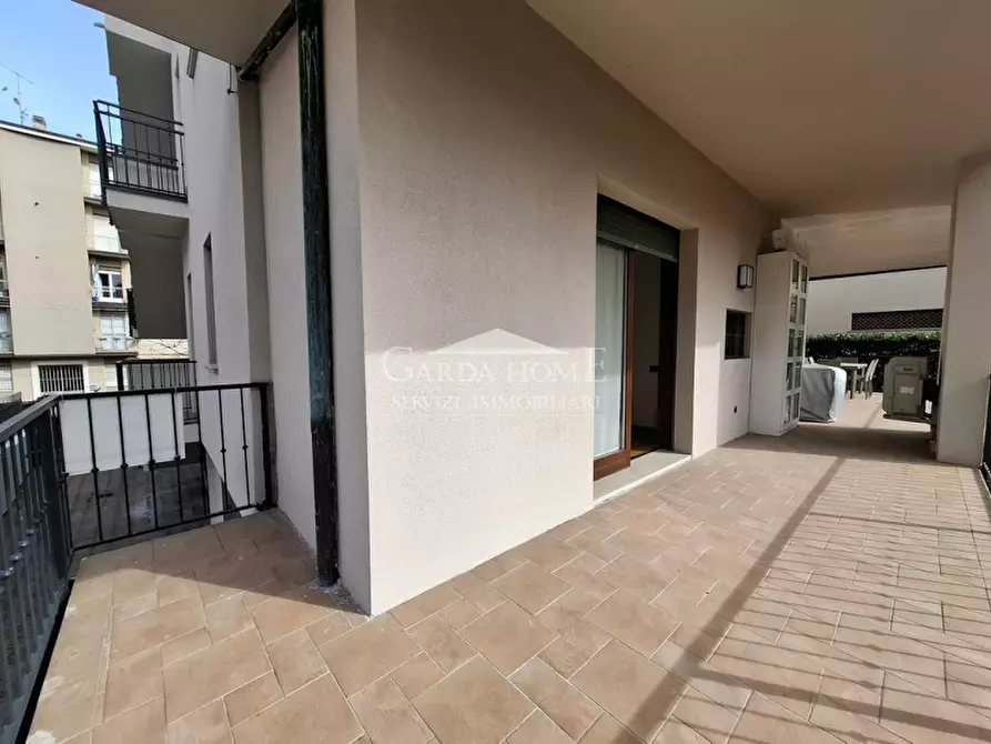 Immagine 6 di Appartamento in vendita  in Via Villa del Sole a Desenzano Del Garda