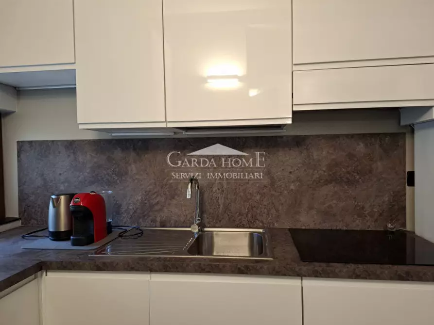 Immagine 11 di Appartamento in vendita  in Via Villa del Sole a Desenzano Del Garda