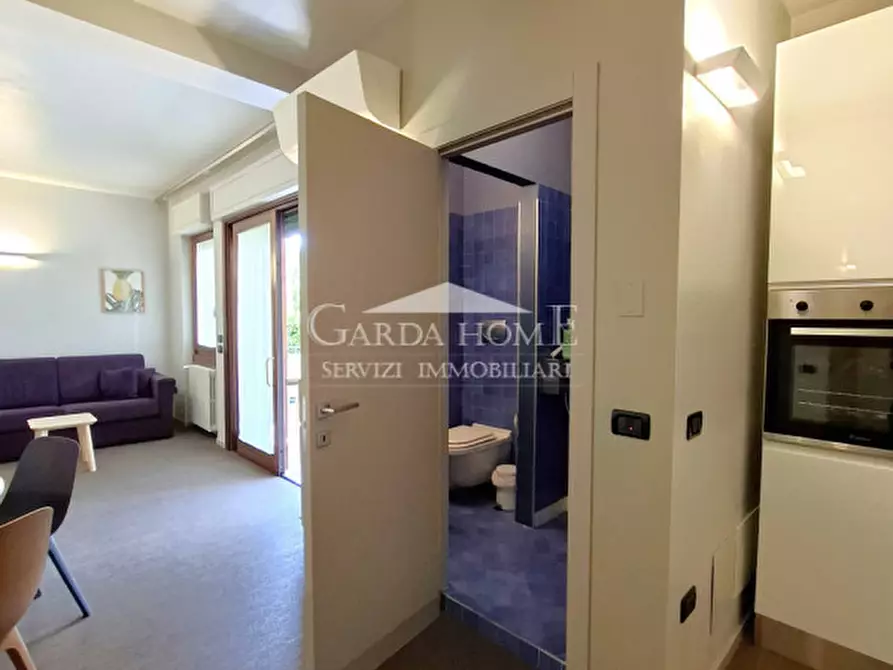 Immagine 13 di Appartamento in vendita  in Via Villa del Sole a Desenzano Del Garda