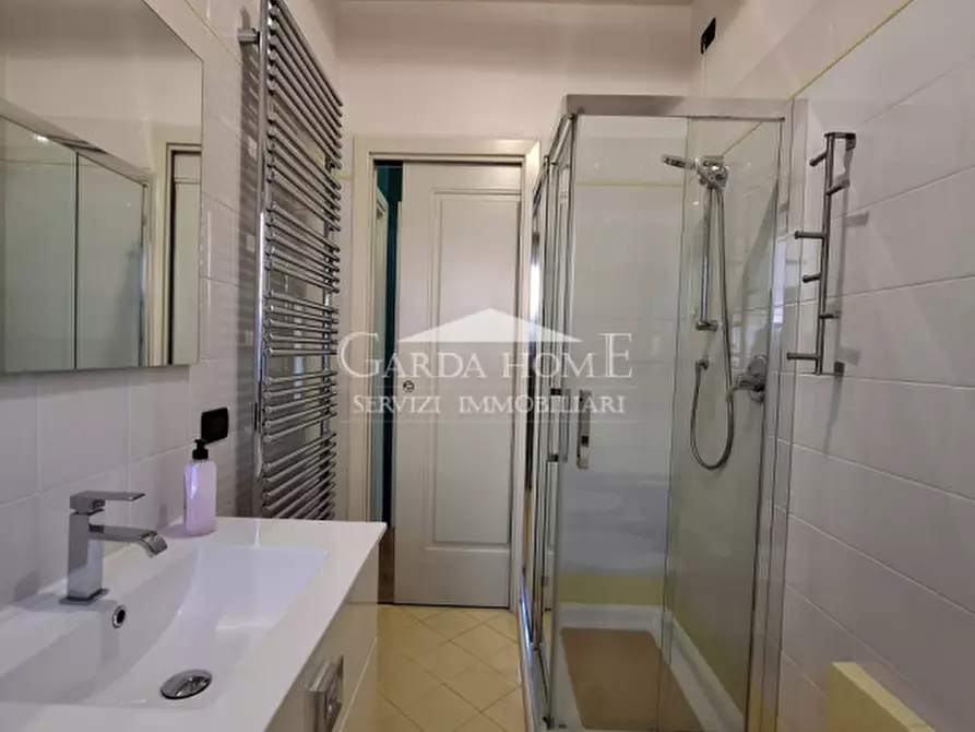 Immagine 26 di Appartamento in vendita  in Via Villa del Sole a Desenzano Del Garda