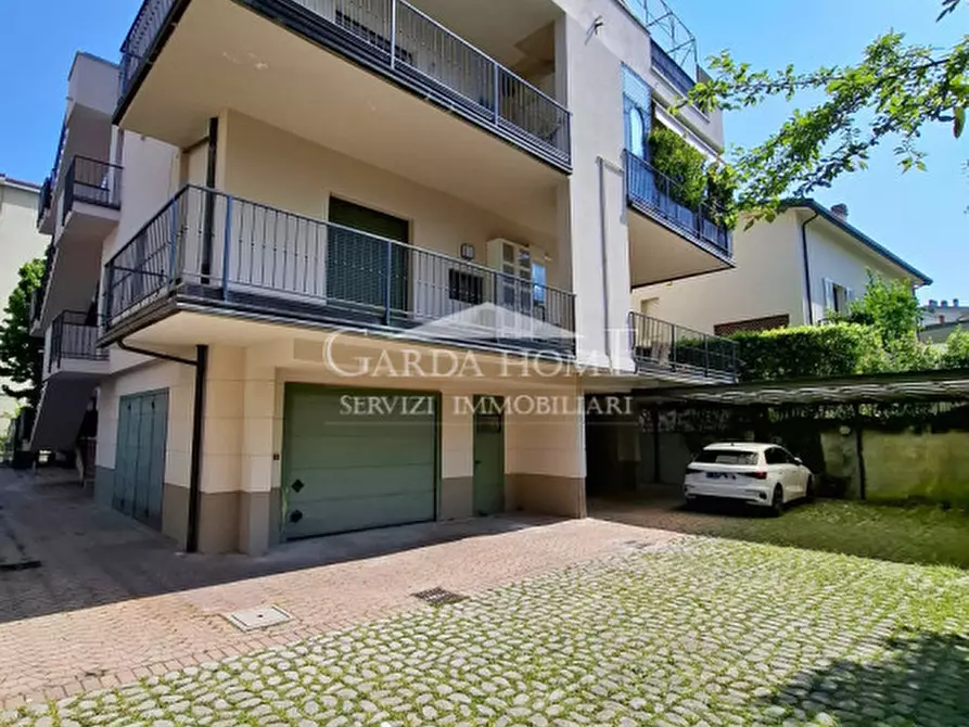 Immagine 28 di Appartamento in vendita  in Via Villa del Sole a Desenzano Del Garda