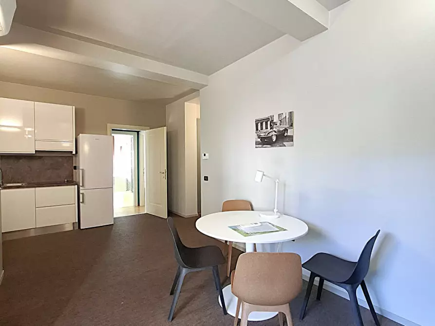 Immagine 30 di Appartamento in vendita  in Via Villa del Sole a Desenzano Del Garda