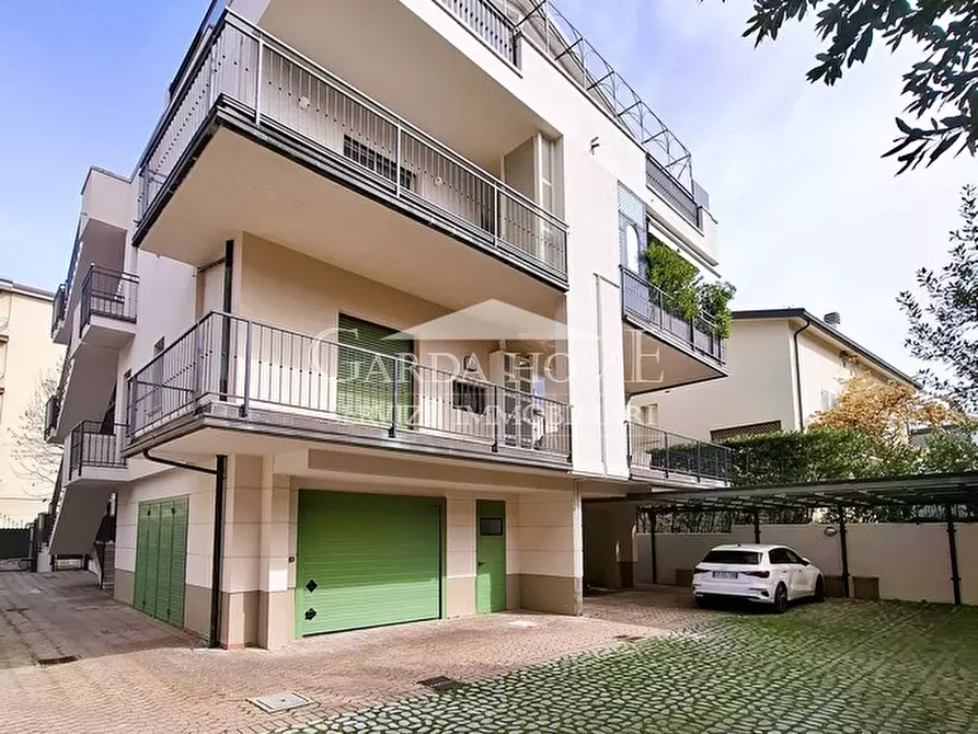 Immagine 31 di Appartamento in vendita  in Via Villa del Sole a Desenzano Del Garda