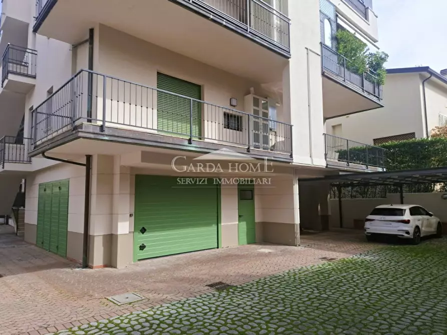 Immagine 32 di Appartamento in vendita  in Via Villa del Sole a Desenzano Del Garda