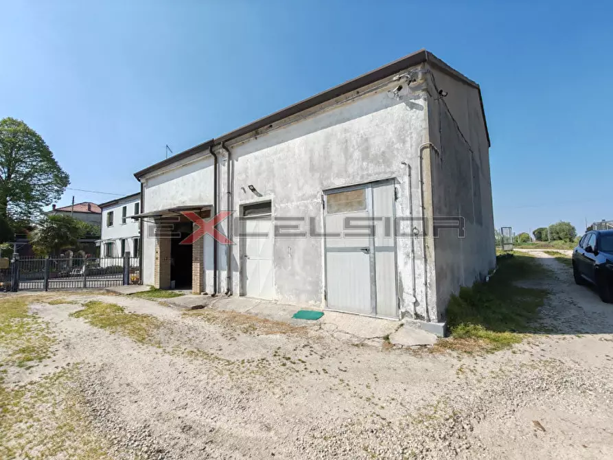 Immagine 1 di Villetta a schiera in vendita  in Via Giacomo Matteotti 20 a Cavarzere