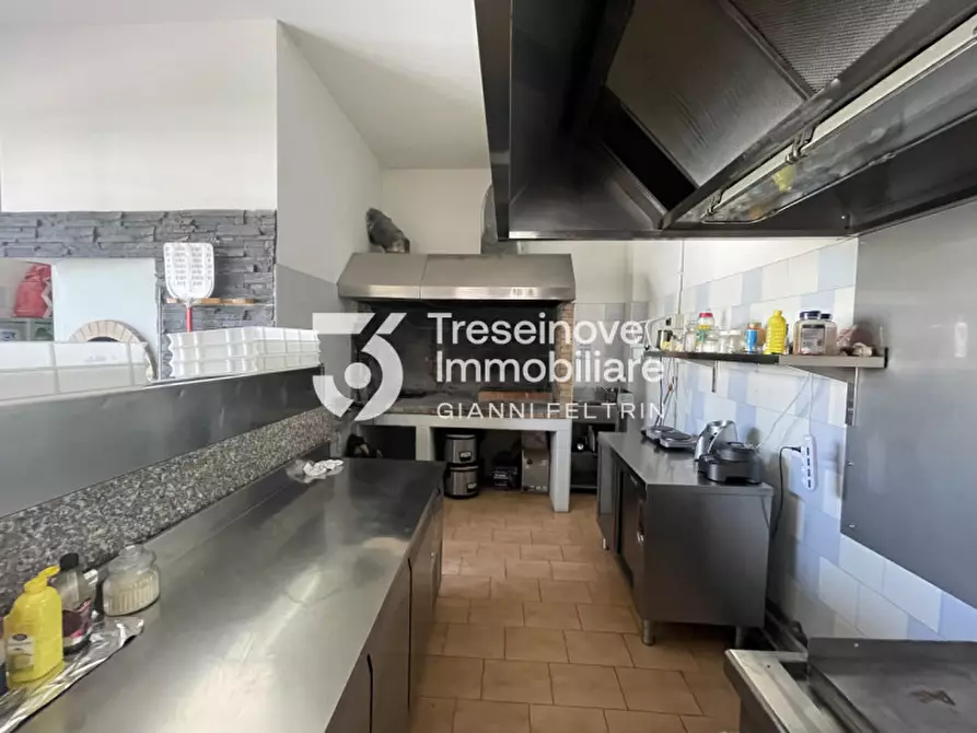 Immagine 6 di Negozio in vendita  in Via Carrozzani a San Donà Di Piave