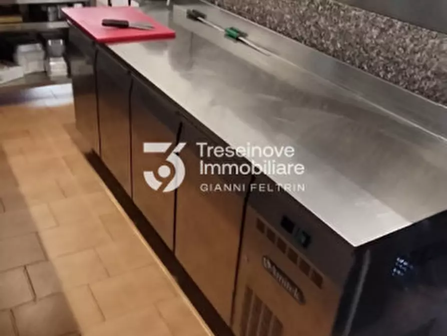 Immagine 10 di Negozio in vendita  in Via Carrozzani a San Donà Di Piave