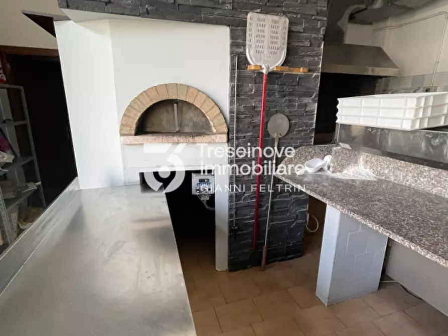 Immagine 17 di Negozio in vendita  in Via Carrozzani a San Donà Di Piave