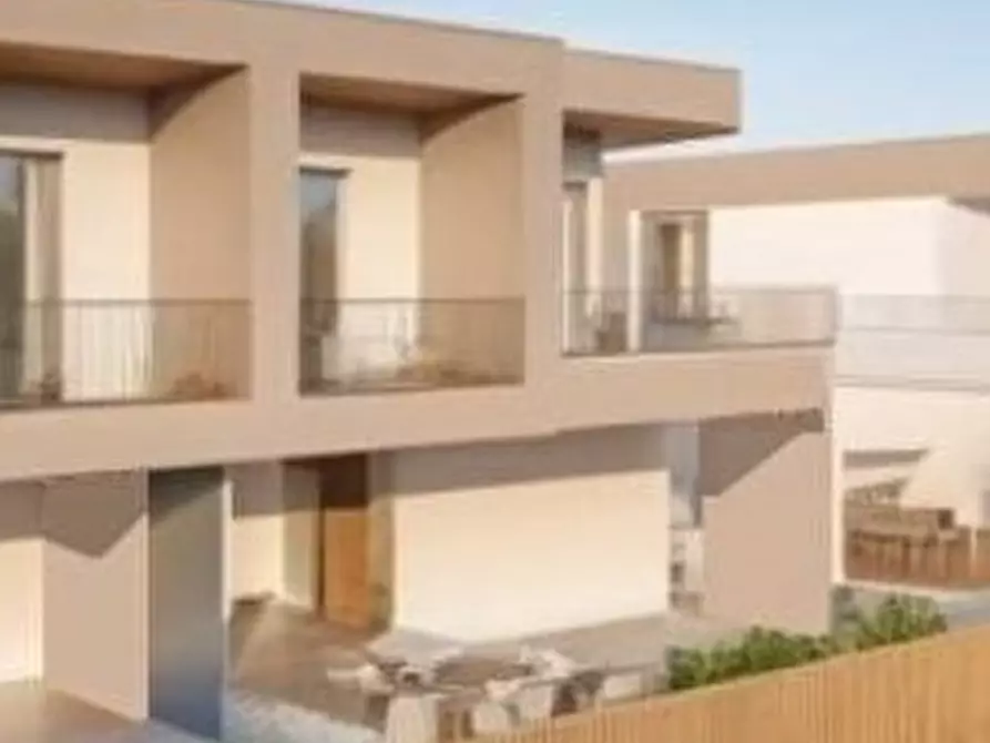 Immagine 1 di Casa quadrifamiliare in vendita  in Via Roveri a Abano Terme