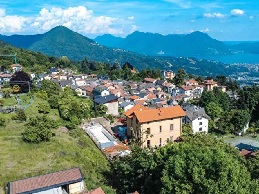 Immagine 1 di Terreno in vendita  in Via della Resistenza a Miazzina