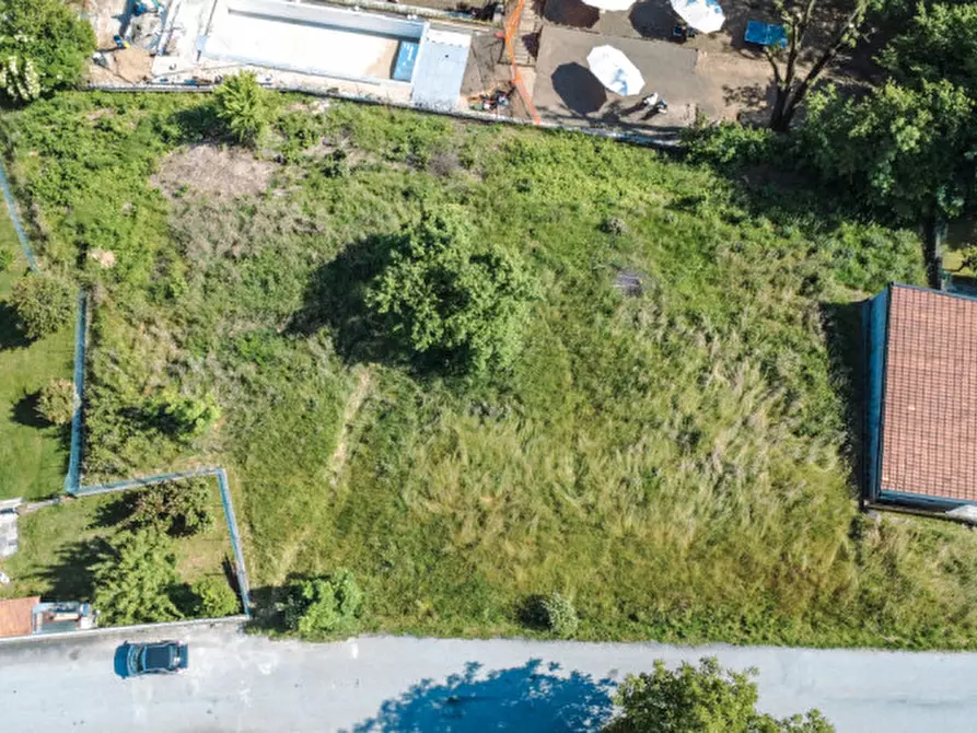 Immagine 2 di Terreno in vendita  in Via della Resistenza a Miazzina