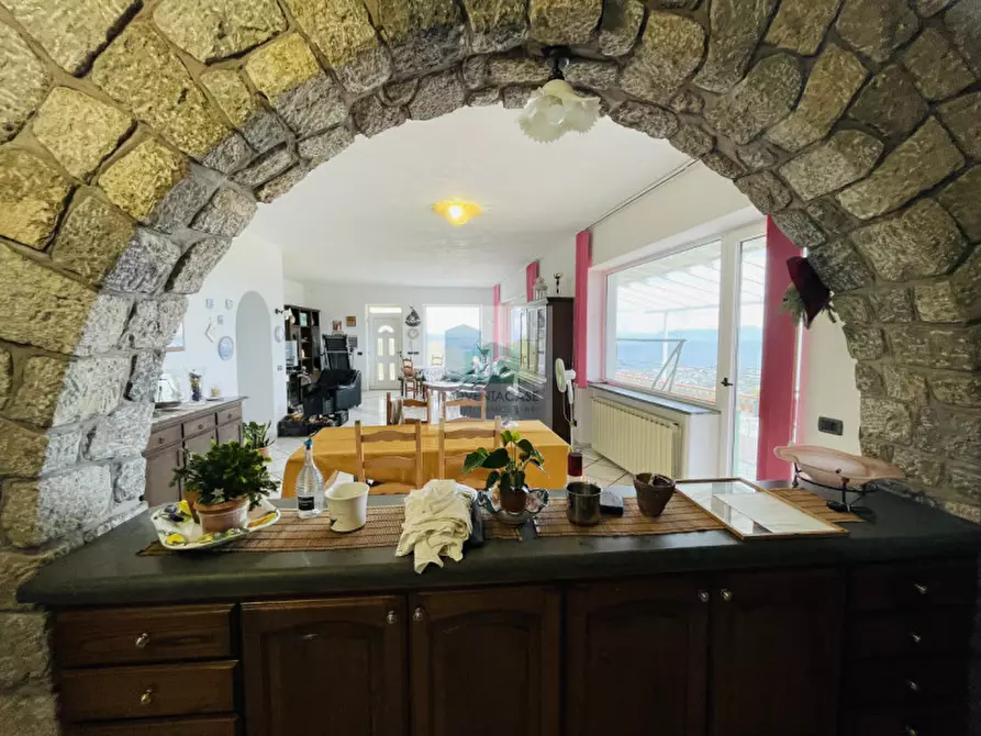 Immagine 11 di Villa in vendita  in via cretaio 3 a Barano D'ischia