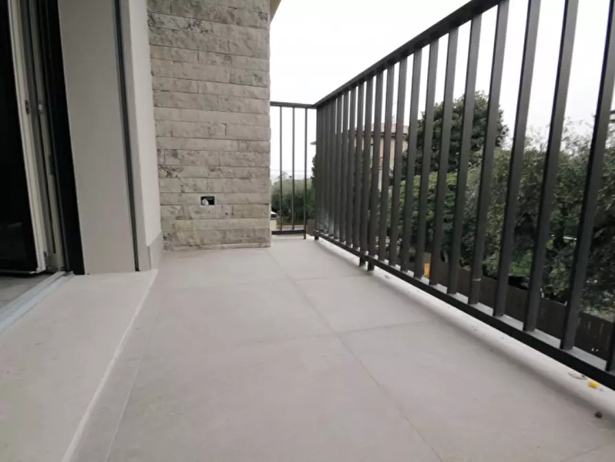 Immagine 4 di Appartamento in affitto  in vicolo casara a Lazise