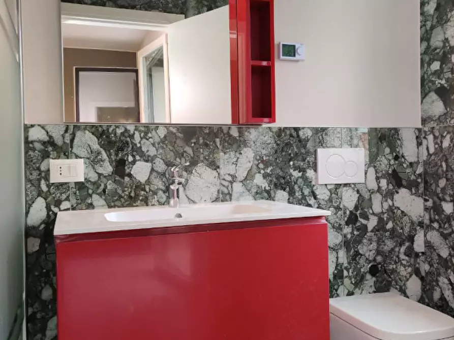 Immagine 22 di Appartamento in affitto  in vicolo casara a Lazise