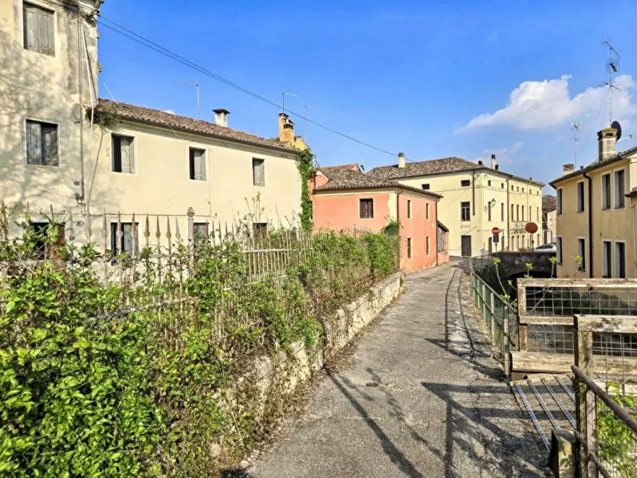 Immagine 3 di Casa indipendente in vendita  in Via Scaranto, N. 8 a Barbarano Mossano