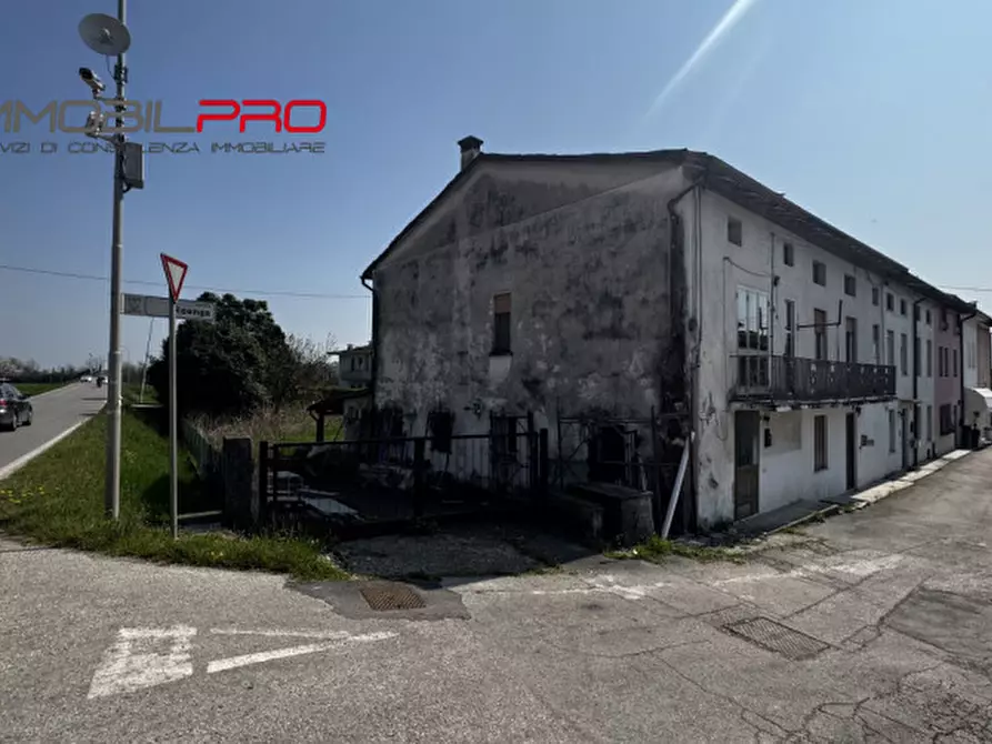 Immagine 15 di Villetta a schiera in vendita  in Contrà Roenga, 3 a Malo