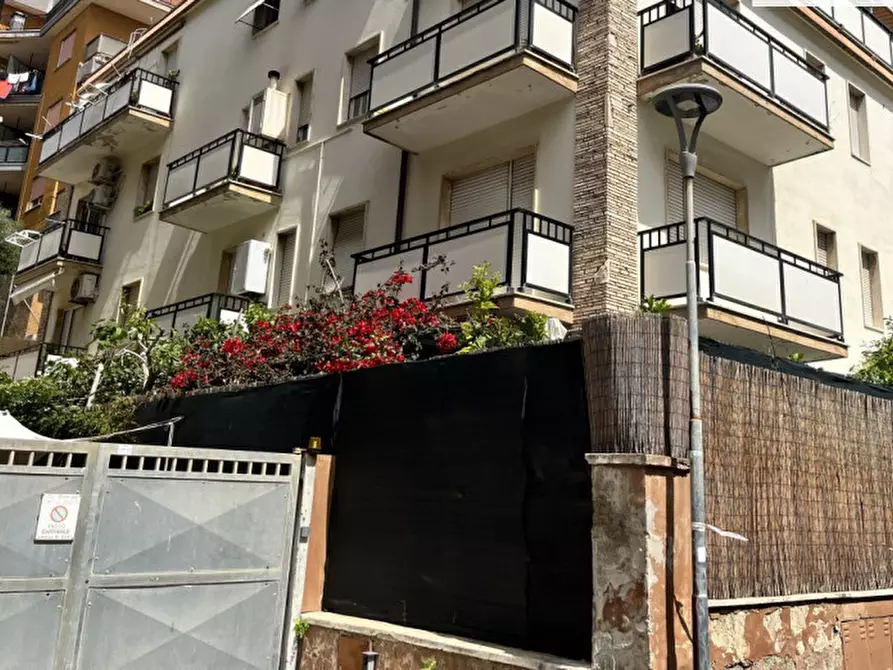 Immagine 2 di Appartamento in vendita  in VIA COCUZZA a Anzio