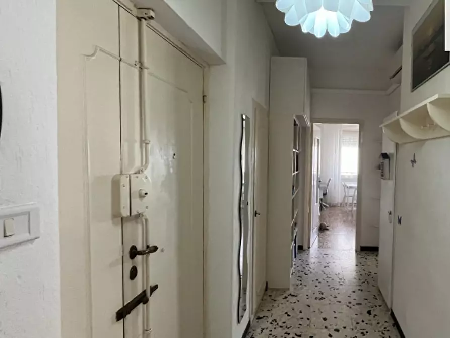 Immagine 10 di Appartamento in vendita  in VIA COCUZZA a Anzio