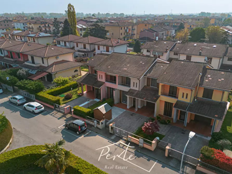 Immagine 4 di Villetta a schiera in vendita  in via olanda 23 a Curtatone