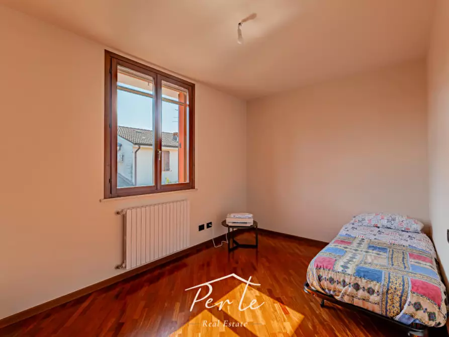 Immagine 27 di Villetta a schiera in vendita  in via olanda 23 a Curtatone