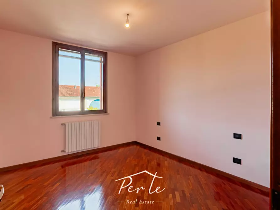 Immagine 28 di Villetta a schiera in vendita  in via olanda 23 a Curtatone