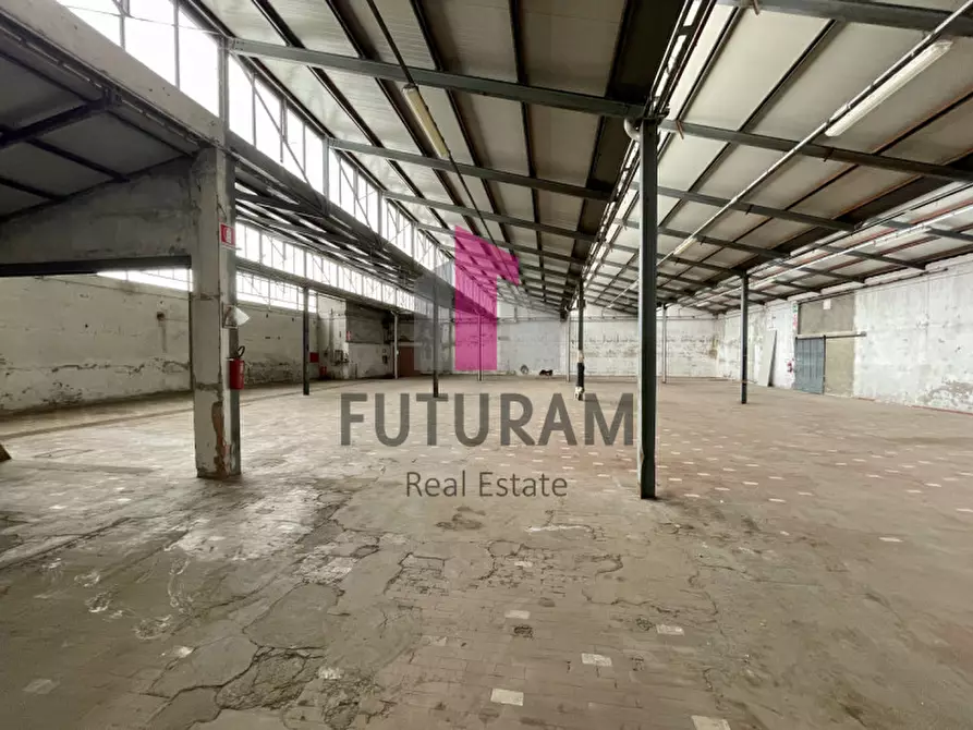 Immagine 2 di Capannone industriale in affitto  a Bovolenta