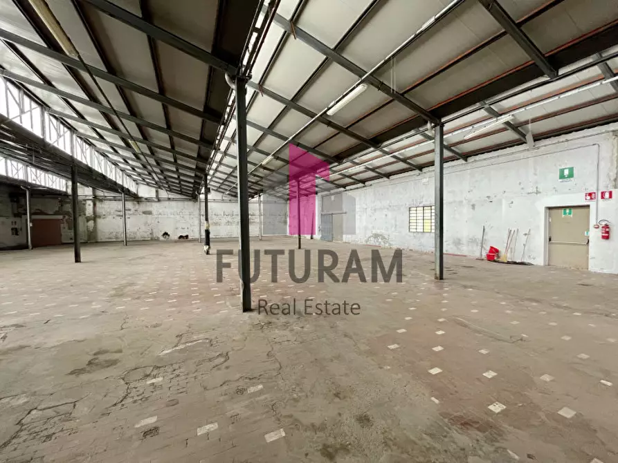 Immagine 3 di Capannone industriale in affitto  a Bovolenta