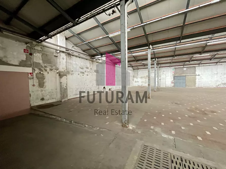 Immagine 7 di Capannone industriale in affitto  a Bovolenta