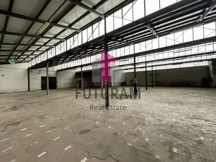 Immagine 15 di Capannone industriale in affitto  a Bovolenta