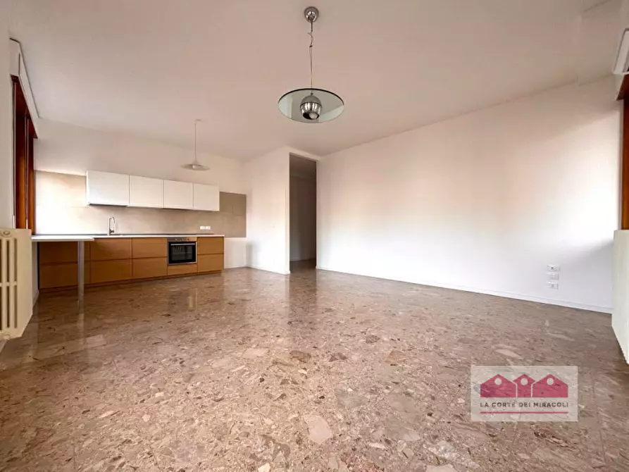 Immagine 1 di Appartamento in affitto  in Viale Giuseppe Mazzini a Vicenza