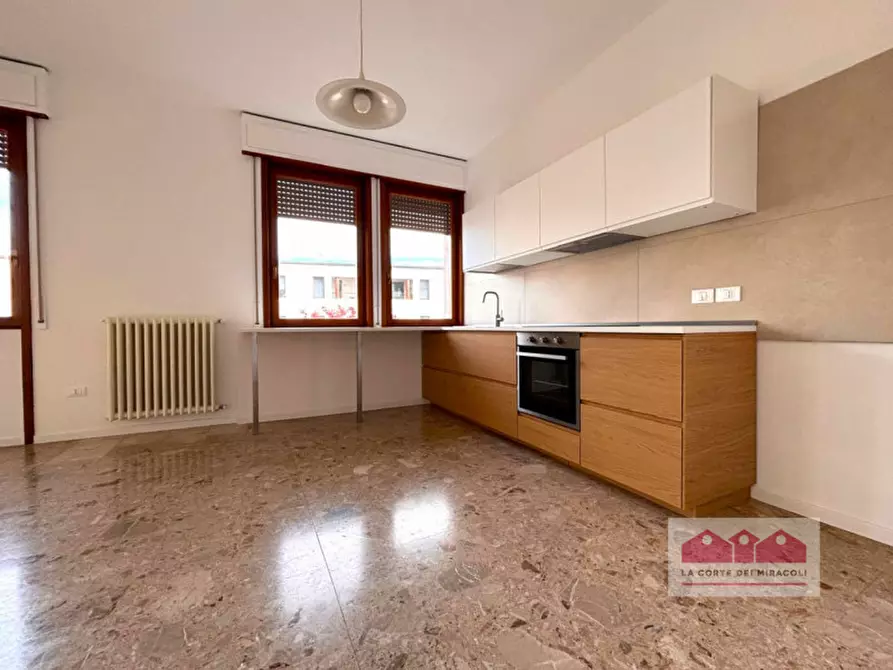 Immagine 3 di Appartamento in affitto  in Viale Giuseppe Mazzini a Vicenza